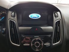 Ford FOCUS 2.0 TITANIUM PLUS 16V FLEX 4P POWERSHIFT 2017/2018 ADVANT AUTOMÓVEIS CAXIAS DO SUL / Carros no Vale