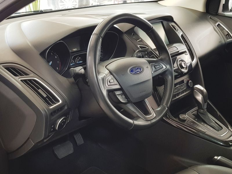 Ford FOCUS 2.0 TITANIUM PLUS FASTBACK 16V FLEX 4P POWERSHIFT 2018/2019 ADVANT AUTOMÓVEIS CAXIAS DO SUL / Carros no Vale Ford FOCUS 2.0 TITANIUM PLUS FASTBACK 16V FLEX 4P POWERSHIFT 2018/2019 ADVANT AUTOMÓVEIS CAXIAS DO SUL / Carros no Vale