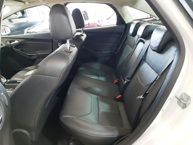Ford FOCUS 2.0 TITANIUM PLUS FASTBACK 16V FLEX 4P POWERSHIFT 2018/2019 ADVANT AUTOMÓVEIS CAXIAS DO SUL / Carros no Vale Ford FOCUS 2.0 TITANIUM PLUS FASTBACK 16V FLEX 4P POWERSHIFT 2018/2019 ADVANT AUTOMÓVEIS CAXIAS DO SUL / Carros no Vale
