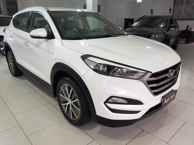 Hyundai TUCSON 1.6 16V T-GDI GASOLINA GL ECOSHIFT 2016/2017 ADVANT AUTOMÓVEIS CAXIAS DO SUL / Carros no Vale Hyundai TUCSON 1.6 16V T-GDI GASOLINA GL ECOSHIFT 2016/2017 ADVANT AUTOMÓVEIS CAXIAS DO SUL / Carros no Vale