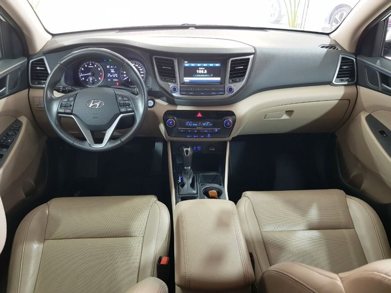 Hyundai TUCSON 1.6 16V T-GDI GASOLINA GL ECOSHIFT 2016/2017 ADVANT AUTOMÓVEIS CAXIAS DO SUL / Carros no Vale