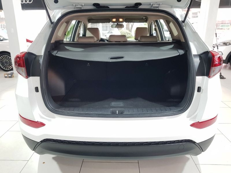 Hyundai TUCSON 1.6 16V T-GDI GASOLINA GL ECOSHIFT 2016/2017 ADVANT AUTOMÓVEIS CAXIAS DO SUL / Carros no Vale Hyundai TUCSON 1.6 16V T-GDI GASOLINA GL ECOSHIFT 2016/2017 ADVANT AUTOMÓVEIS CAXIAS DO SUL / Carros no Vale