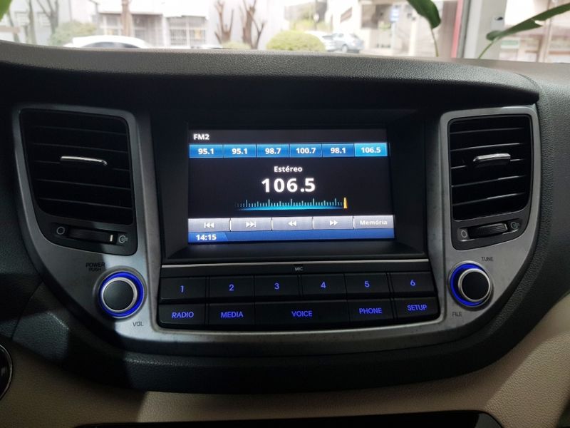 Hyundai TUCSON 1.6 16V T-GDI GASOLINA GL ECOSHIFT 2016/2017 ADVANT AUTOMÓVEIS CAXIAS DO SUL / Carros no Vale Hyundai TUCSON 1.6 16V T-GDI GASOLINA GL ECOSHIFT 2016/2017 ADVANT AUTOMÓVEIS CAXIAS DO SUL / Carros no Vale