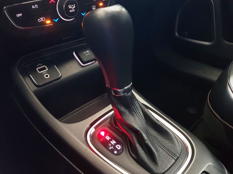 JEEP COMPASS 2.0 16V FLEX LONGITUDE AUTOMÁTICO 2017/2017 ADVANT AUTOMÓVEIS CAXIAS DO SUL / Carros no Vale
