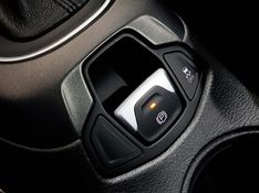 JEEP COMPASS 2.0 16V FLEX LONGITUDE AUTOMÁTICO 2017/2017 ADVANT AUTOMÓVEIS CAXIAS DO SUL / Carros no Vale