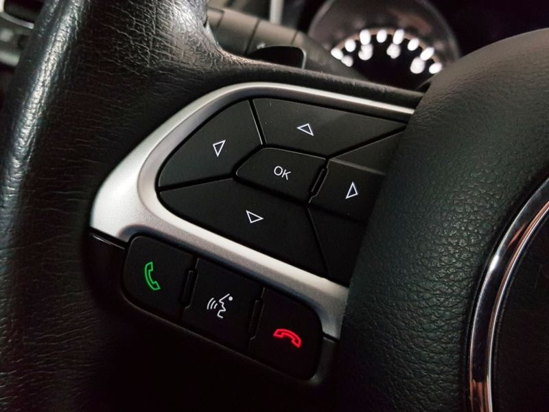 JEEP COMPASS 2.0 16V FLEX LONGITUDE AUTOMÁTICO 2017/2017 ADVANT AUTOMÓVEIS CAXIAS DO SUL / Carros no Vale