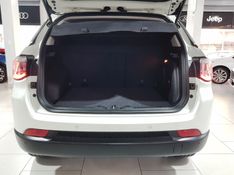 JEEP COMPASS 2.0 16V FLEX LONGITUDE AUTOMÁTICO 2017/2017 ADVANT AUTOMÓVEIS CAXIAS DO SUL / Carros no Vale