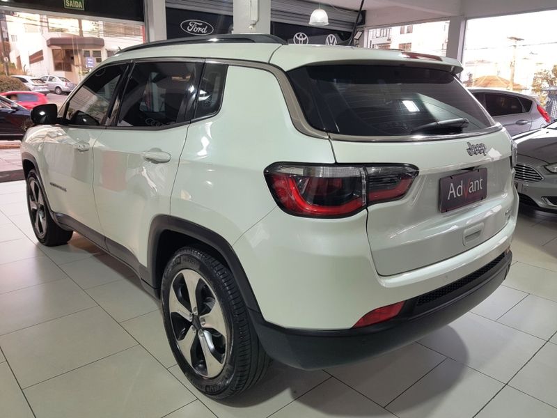 JEEP COMPASS 2.0 16V FLEX LONGITUDE AUTOMÁTICO 2017/2017 ADVANT AUTOMÓVEIS CAXIAS DO SUL / Carros no Vale