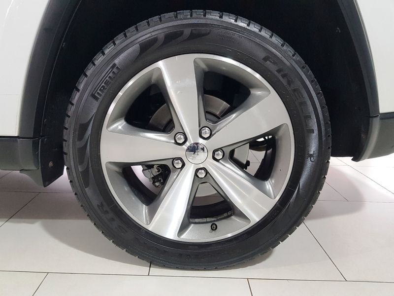 JEEP GRAND CHEROKEE 3.0 LIMITED 4X4 V6 24V TURBO DIESEL 4P AUTOMÁTICO 2014/2014 ADVANT AUTOMÓVEIS CAXIAS DO SUL / Carros no Vale JEEP GRAND CHEROKEE 3.0 LIMITED 4X4 V6 24V TURBO DIESEL 4P AUTOMÁTICO 2014/2014 ADVANT AUTOMÓVEIS CAXIAS DO SUL / Carros no Vale