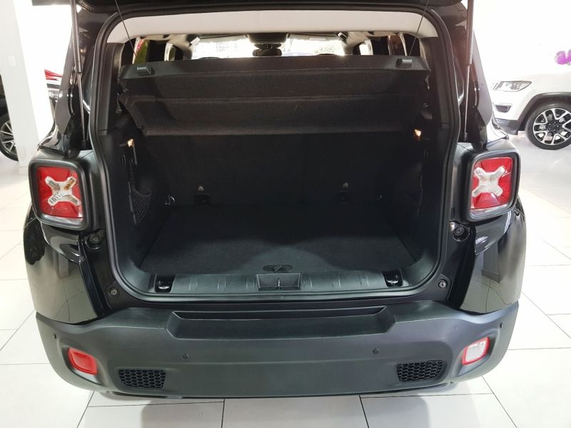 JEEP RENEGADE 1.8 16V FLEX SPORT 4P AUTOMÁTICO 2018/2018 ADVANT AUTOMÓVEIS CAXIAS DO SUL / Carros no Vale JEEP RENEGADE 1.8 16V FLEX SPORT 4P AUTOMÁTICO 2018/2018 ADVANT AUTOMÓVEIS CAXIAS DO SUL / Carros no Vale
