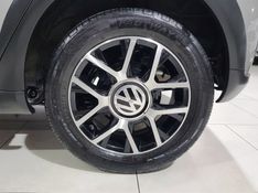 Volkswagen CROSS UP 1.0 TSI 12V FLEX 4P MANUAL 2016/2017 ADVANT AUTOMÓVEIS CAXIAS DO SUL / Carros no Vale