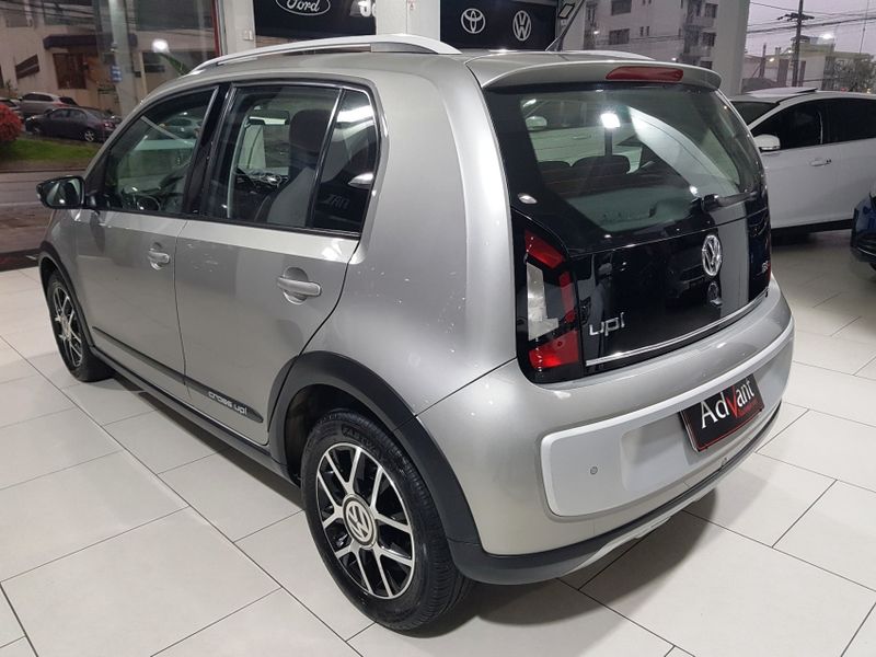 Volkswagen CROSS UP 1.0 TSI 12V FLEX 4P MANUAL 2016/2017 ADVANT AUTOMÓVEIS CAXIAS DO SUL / Carros no Vale