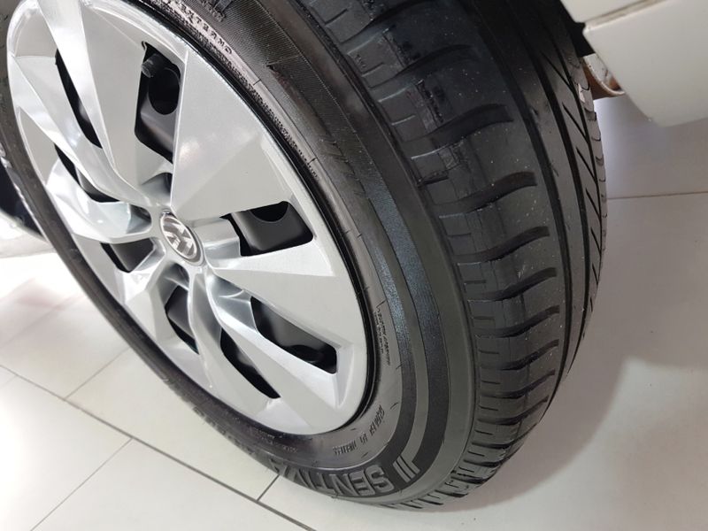 Volkswagen GOL 1.0 MI 8V FLEX 4P MANUAL G.VI 2013/2014 ADVANT AUTOMÓVEIS CAXIAS DO SUL / Carros no Vale Volkswagen GOL 1.0 MI 8V FLEX 4P MANUAL G.VI 2013/2014 ADVANT AUTOMÓVEIS CAXIAS DO SUL / Carros no Vale
