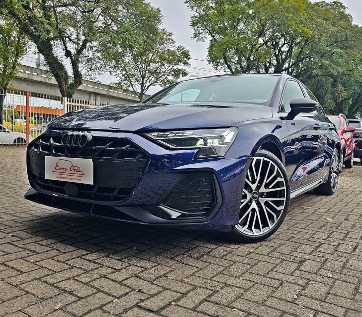 Audi A3 2.0 40 TFSI GASOLINA SEDAN PERFORMANCE BLACK S-TRONIC 2024/2025 CARRO DEZ NOVO HAMBURGO / Carros no Vale Audi A3 2.0 40 TFSI GASOLINA SEDAN PERFORMANCE BLACK S-TRONIC 2024/2025 CARRO DEZ NOVO HAMBURGO / Carros no Vale