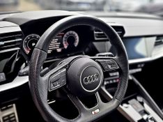 Audi A3 2.0 40 TFSI MHEV SEDAN PERFORMANCE BLACK S-TRONIC 2023/2023 CARRO DEZ NOVO HAMBURGO / Carros no Vale