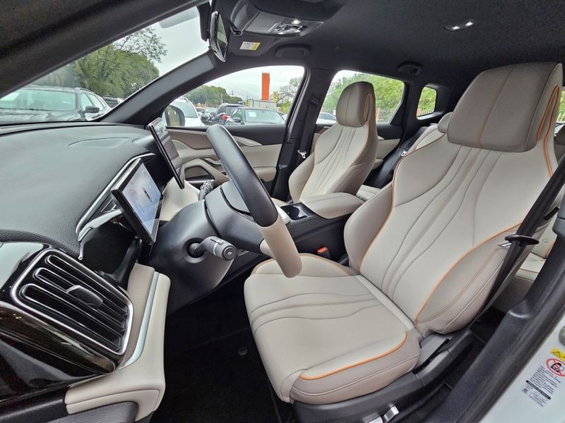 BYD SONG PRO 1.5 DM-I HÍBRIDO GS AUTOMÁTICO 2024/2025 CARRO DEZ NOVO HAMBURGO / Carros no Vale