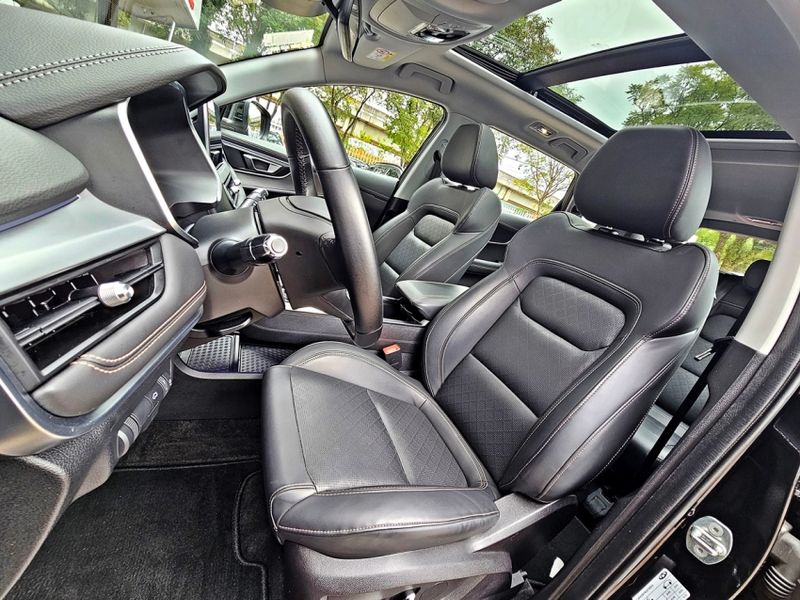 Caoa Chery TIGGO 8 1.6 TGDI GASOLINA TXS DCT 2022/2023 CARRO DEZ NOVO HAMBURGO / Carros no Vale