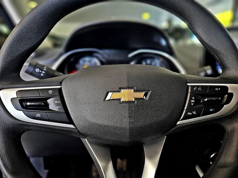 Chevrolet ONIX 1.0 FLEX LT MANUAL 2024/2025 CARRO DEZ NOVO HAMBURGO / Carros no Vale Chevrolet ONIX 1.0 FLEX LT MANUAL 2024/2025 CARRO DEZ NOVO HAMBURGO / Carros no Vale