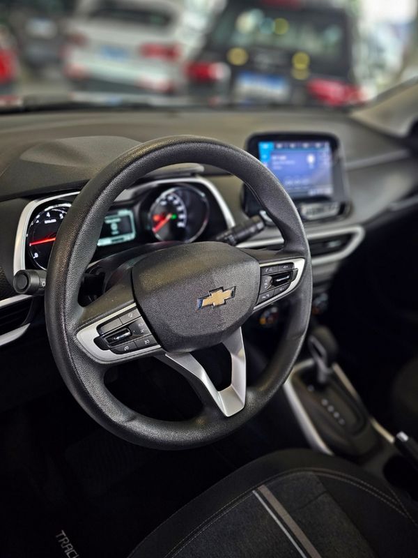Chevrolet TRACKER 1.0 TURBO FLEX LT AUTOMÁTICO 2022/2023 CARRO DEZ NOVO HAMBURGO / Carros no Vale