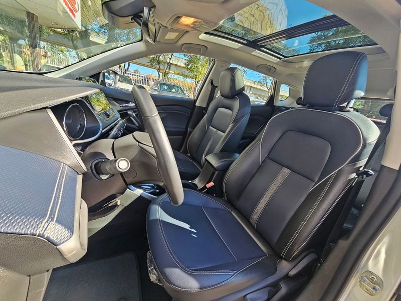 Chevrolet TRACKER 1.2 TURBO FLEX PREMIER AUTOMÁTICO 2021/2022 CARRO DEZ NOVO HAMBURGO / Carros no Vale
