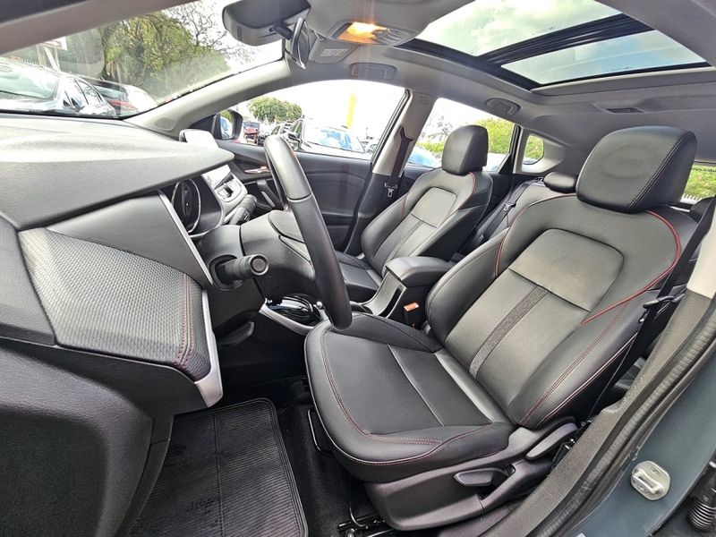 Chevrolet TRACKER 1.2 TURBO FLEX RS AUTOMÁTICO 2024/2025 CARRO DEZ NOVO HAMBURGO / Carros no Vale