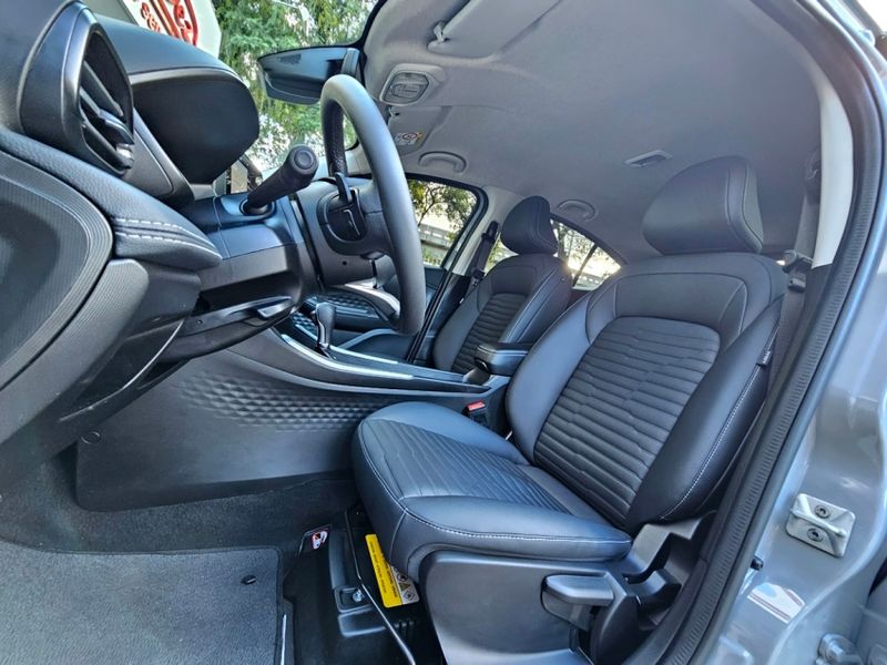 Fiat FASTBACK 1.0 TURBO 200 HYBRID AUDACE CVT 2024/2025 CARRO DEZ NOVO HAMBURGO / Carros no Vale Fiat FASTBACK 1.0 TURBO 200 HYBRID AUDACE CVT 2024/2025 CARRO DEZ NOVO HAMBURGO / Carros no Vale