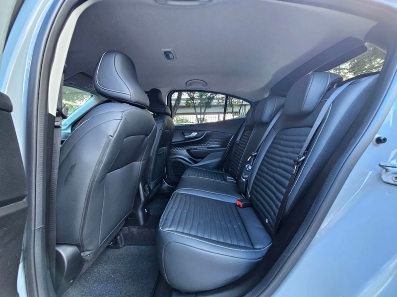 Fiat FASTBACK 1.0 TURBO 200 HYBRID AUDACE CVT 2024/2025 CARRO DEZ NOVO HAMBURGO / Carros no Vale Fiat FASTBACK 1.0 TURBO 200 HYBRID AUDACE CVT 2024/2025 CARRO DEZ NOVO HAMBURGO / Carros no Vale