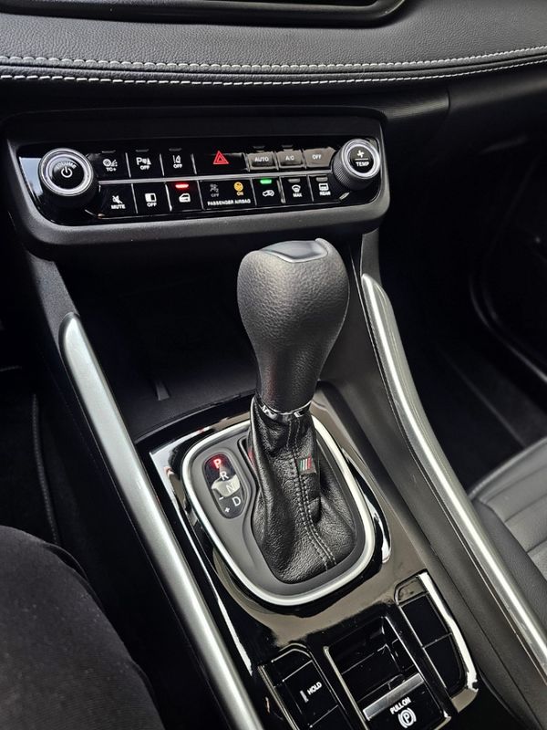 Fiat FASTBACK 1.0 TURBO 200 HYBRID IMPETUS CVT 2025/2025 CARRO DEZ NOVO HAMBURGO / Carros no Vale