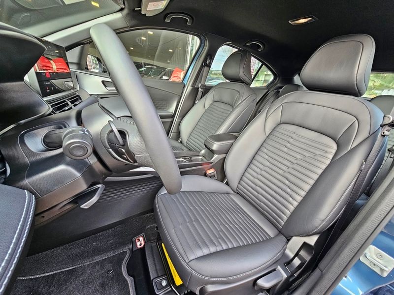 Fiat FASTBACK 1.0 TURBO 200 HYBRID IMPETUS CVT 2025/2025 CARRO DEZ NOVO HAMBURGO / Carros no Vale
