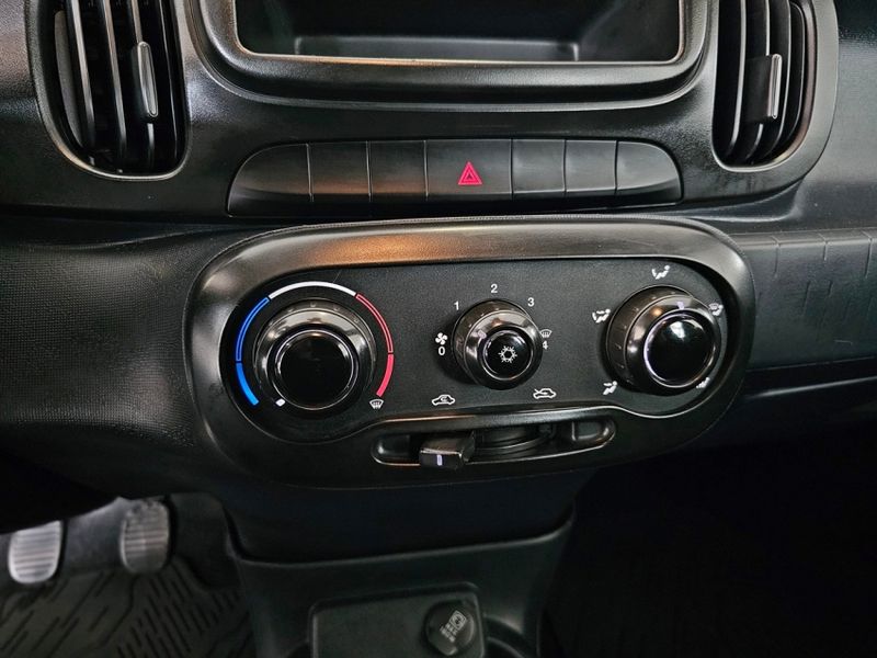 Fiat MOBI 1.0 EVO FLEX LIKE MANUAL 2020/2020 CARRO DEZ NOVO HAMBURGO / Carros no Vale