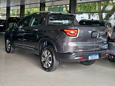 Fiat TORO 1.3 TURBO 270 FLEX VOLCANO AT6 2024/2025 CARRO DEZ NOVO HAMBURGO / Carros no Vale