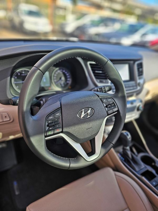 Hyundai TUCSON 1.6 16V T-GDI GASOLINA GLS ECOSHIFT 2020/2021 CARRO DEZ NOVO HAMBURGO / Carros no Vale Hyundai TUCSON 1.6 16V T-GDI GASOLINA GLS ECOSHIFT 2020/2021 CARRO DEZ NOVO HAMBURGO / Carros no Vale