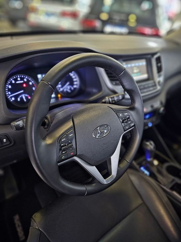 Hyundai TUCSON 1.6 16V T-GDI GASOLINA LIMITED ECOSHIFT 2017/2018 CARRO DEZ NOVO HAMBURGO / Carros no Vale