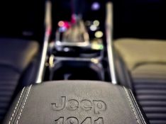 JEEP COMMANDER 1.3 T270 TURBO FLEX LONGITUDE AT6 2024/2025 CARRO DEZ NOVO HAMBURGO / Carros no Vale