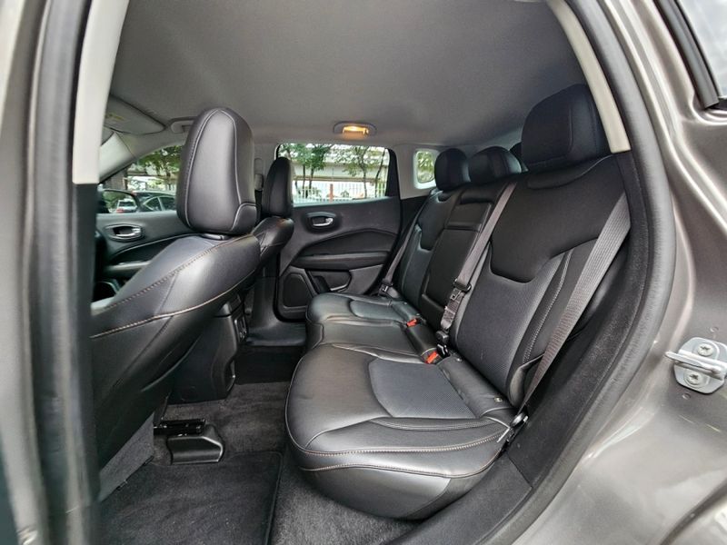 JEEP COMPASS 2.0 16V FLEX LIMITED AUTOMÁTICO 2021/2021 CARRO DEZ NOVO HAMBURGO / Carros no Vale JEEP COMPASS 2.0 16V FLEX LIMITED AUTOMÁTICO 2021/2021 CARRO DEZ NOVO HAMBURGO / Carros no Vale