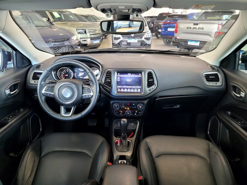 JEEP COMPASS 2.0 16V FLEX LONGITUDE AUTOMÁTICO 2018/2018 CARRO DEZ NOVO HAMBURGO / Carros no Vale JEEP COMPASS 2.0 16V FLEX LONGITUDE AUTOMÁTICO 2018/2018 CARRO DEZ NOVO HAMBURGO / Carros no Vale