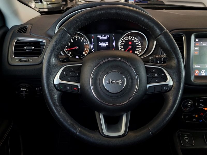 JEEP COMPASS 2.0 16V FLEX LONGITUDE AUTOMÁTICO 2018/2018 CARRO DEZ NOVO HAMBURGO / Carros no Vale JEEP COMPASS 2.0 16V FLEX LONGITUDE AUTOMÁTICO 2018/2018 CARRO DEZ NOVO HAMBURGO / Carros no Vale