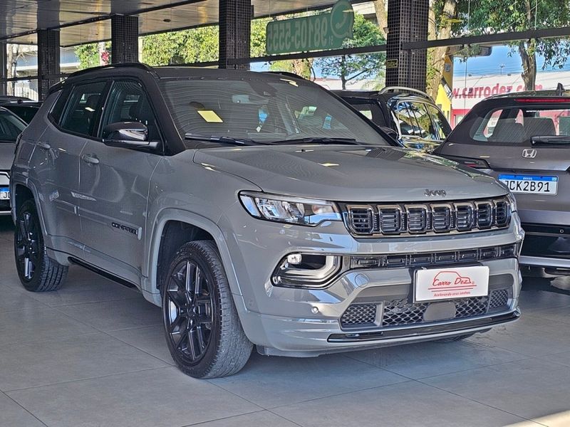 JEEP COMPASS 2.0 HURRICANE 4 TURBO GASOLINA BLACKHAWK AT9 2024/2025 CARRO DEZ NOVO HAMBURGO / Carros no Vale JEEP COMPASS 2.0 HURRICANE 4 TURBO GASOLINA BLACKHAWK AT9 2024/2025 CARRO DEZ NOVO HAMBURGO / Carros no Vale
