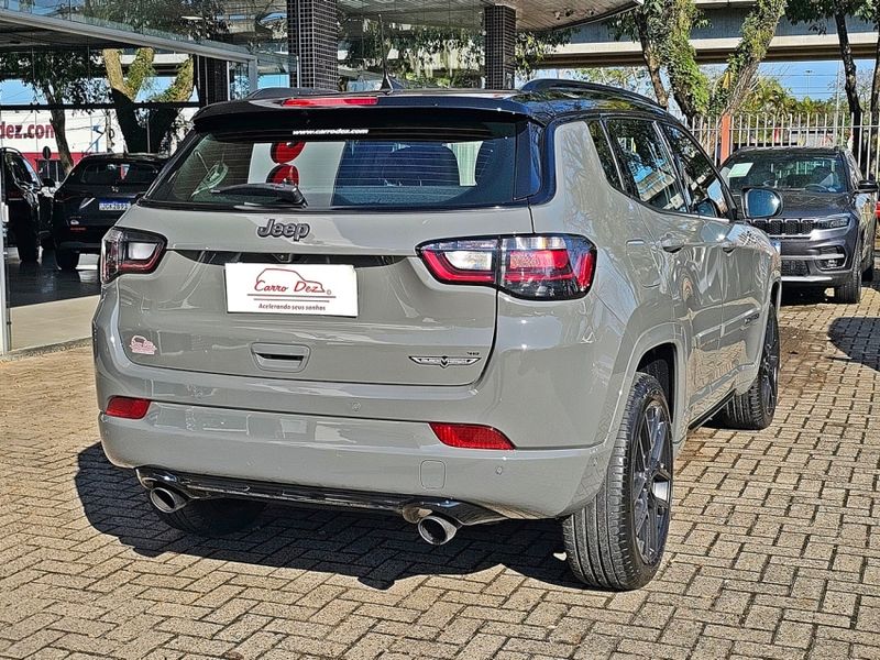 JEEP COMPASS 2.0 HURRICANE 4 TURBO GASOLINA BLACKHAWK AT9 2024/2025 CARRO DEZ NOVO HAMBURGO / Carros no Vale JEEP COMPASS 2.0 HURRICANE 4 TURBO GASOLINA BLACKHAWK AT9 2024/2025 CARRO DEZ NOVO HAMBURGO / Carros no Vale