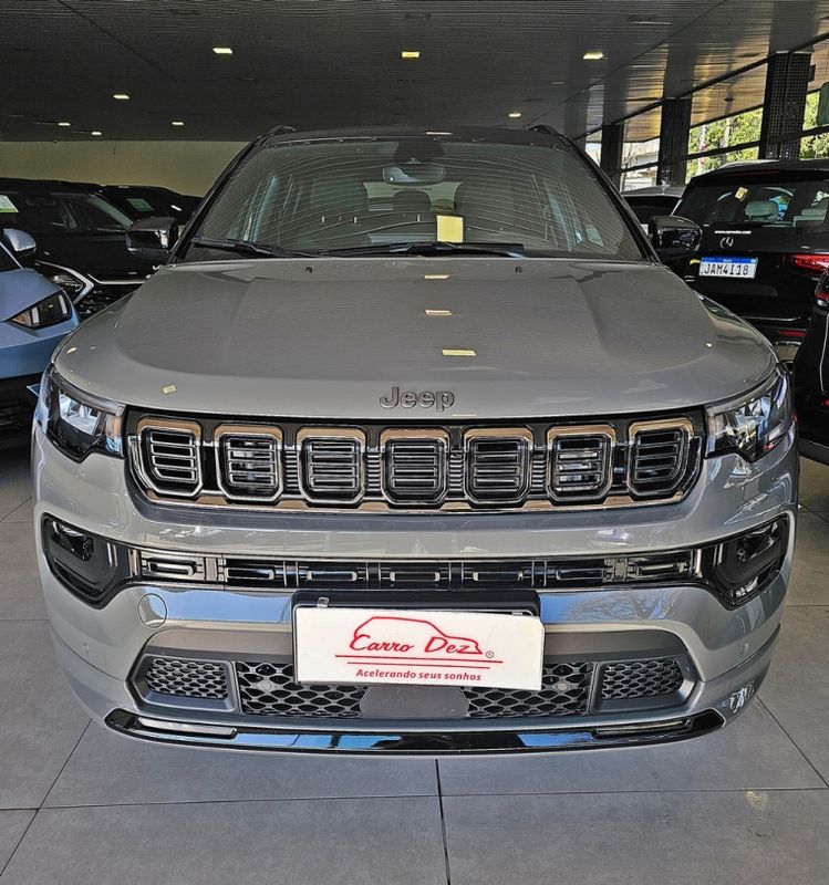 JEEP COMPASS 2.0 HURRICANE 4 TURBO GASOLINA BLACKHAWK AT9 2024/2025 CARRO DEZ NOVO HAMBURGO / Carros no Vale JEEP COMPASS 2.0 HURRICANE 4 TURBO GASOLINA BLACKHAWK AT9 2024/2025 CARRO DEZ NOVO HAMBURGO / Carros no Vale