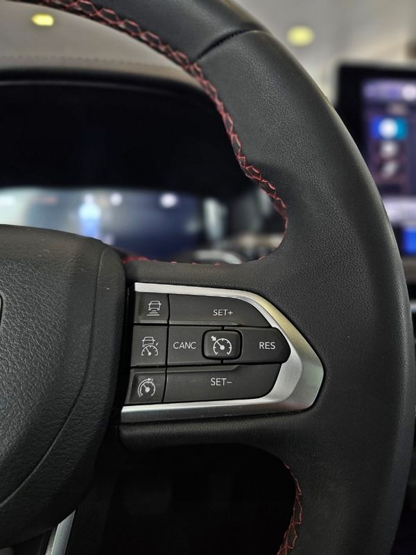 JEEP COMPASS 2.0 TD350 TURBO DIESEL TRAILHAWK AT9 2023/2023 CARRO DEZ NOVO HAMBURGO / Carros no Vale JEEP COMPASS 2.0 TD350 TURBO DIESEL TRAILHAWK AT9 2023/2023 CARRO DEZ NOVO HAMBURGO / Carros no Vale