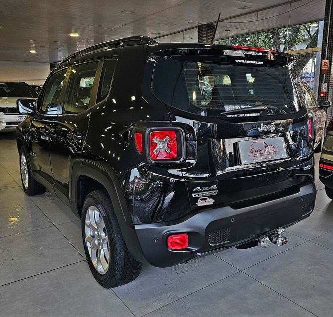 JEEP RENEGADE 2.0 16V TURBO DIESEL LONGITUDE 4P 4X4 AUTOMÁTICO 2015/2016 CARRO DEZ NOVO HAMBURGO / Carros no Vale JEEP RENEGADE 2.0 16V TURBO DIESEL LONGITUDE 4P 4X4 AUTOMÁTICO 2015/2016 CARRO DEZ NOVO HAMBURGO / Carros no Vale