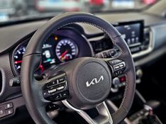 KIA STONIC 1.0 TGDI MHEV SX AUTOMÁTICO 2022/2022 CARRO DEZ NOVO HAMBURGO / Carros no Vale