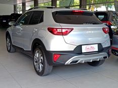 KIA STONIC 1.0 TGDI MHEV SX AUTOMÁTICO 2023/2024 CARRO DEZ NOVO HAMBURGO / Carros no Vale