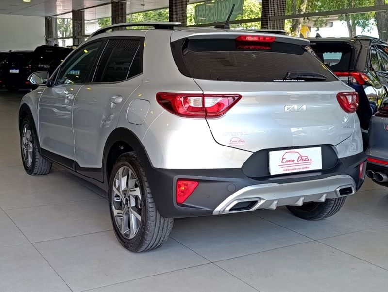 KIA STONIC 1.0 TGDI MHEV SX AUTOMÁTICO 2023/2024 CARRO DEZ NOVO HAMBURGO / Carros no Vale