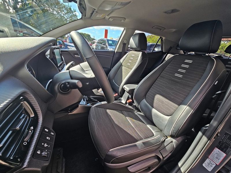 KIA STONIC 1.0 TGDI MHEV SX AUTOMÁTICO 2022/2022 CARRO DEZ NOVO HAMBURGO / Carros no Vale KIA STONIC 1.0 TGDI MHEV SX AUTOMÁTICO 2022/2022 CARRO DEZ NOVO HAMBURGO / Carros no Vale