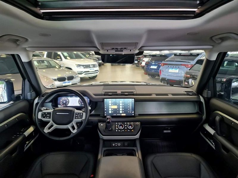 Land Rover DEFENDER 2.0 P300 GASOLINA 110 HSE AWD AUTOMÁTICO 2021/2022 CARRO DEZ NOVO HAMBURGO / Carros no Vale Land Rover DEFENDER 2.0 P300 GASOLINA 110 HSE AWD AUTOMÁTICO 2021/2022 CARRO DEZ NOVO HAMBURGO / Carros no Vale