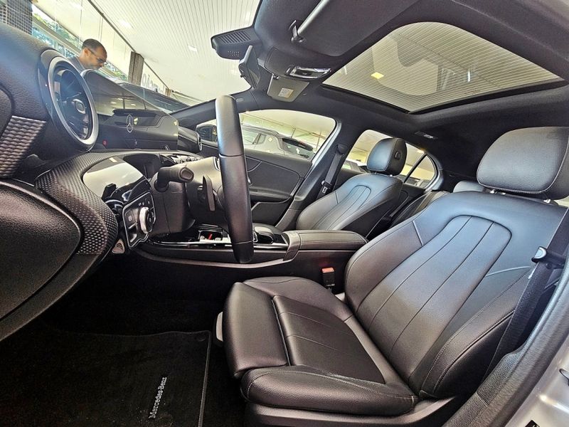 Mercedes-Benz A 250 2.0 CGI GASOLINA VISION 7G-DCT 2019/2020 CARRO DEZ NOVO HAMBURGO / Carros no Vale Mercedes-Benz A 250 2.0 CGI GASOLINA VISION 7G-DCT 2019/2020 CARRO DEZ NOVO HAMBURGO / Carros no Vale