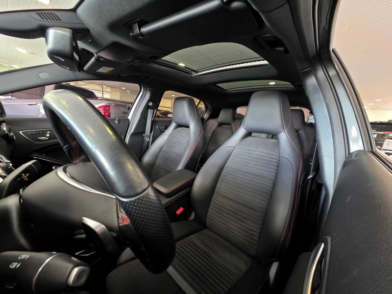 Mercedes-Benz GLA 250 2.0 CGI GASOLINA SPORT 4MATIC 7G-DCT 2018/2018 CARRO DEZ NOVO HAMBURGO / Carros no Vale