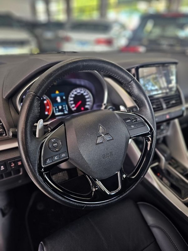 Mitsubishi ECLIPSE CROSS 1.5 MIVEC TURBO GASOLINA HPE CVT 2023/2024 CARRO DEZ NOVO HAMBURGO / Carros no Vale Mitsubishi ECLIPSE CROSS 1.5 MIVEC TURBO GASOLINA HPE CVT 2023/2024 CARRO DEZ NOVO HAMBURGO / Carros no Vale